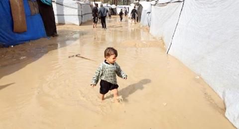 Palestinians left without shelter after Gaza tent cities flood again