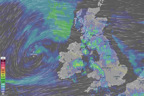 Heavy rain and flood alert in United Kingdom
