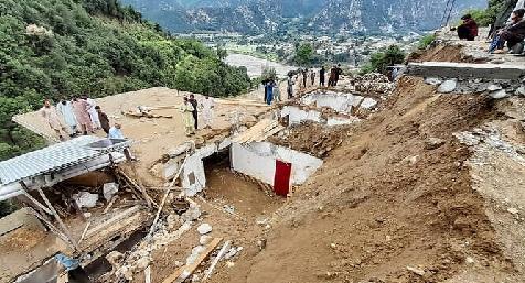 Heavy rains, lightning strikes kill at least six people in Pakistan’s northwest