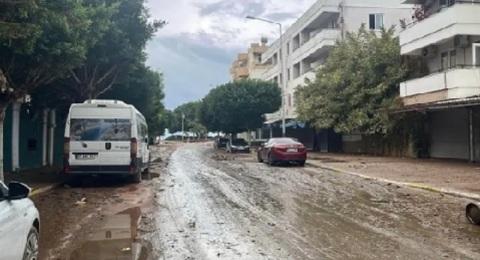 A 15-minute rain flooded the district in Turkiye